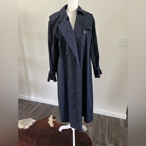 - Burberry Long  Trench Coat , Size: 14 Petite